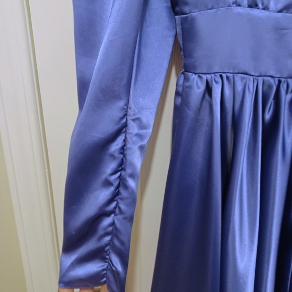 Vintage Formal Gown - circa 1980s - Royal Blue - Picture 9 of 11